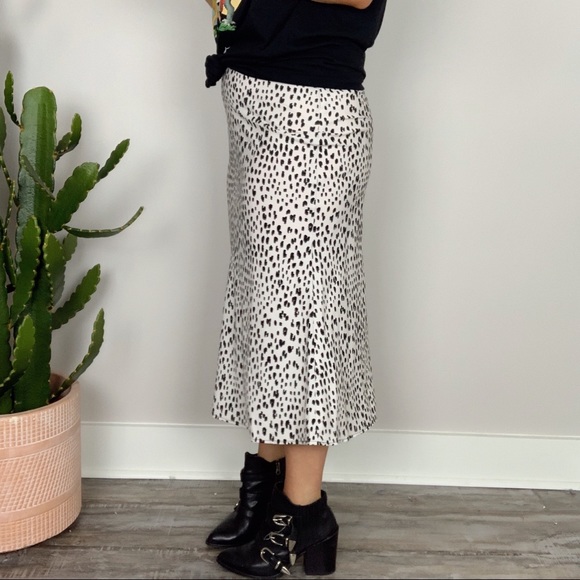 Meet Me In The Midi Speckled Skirt Small LAST ONE - Picture 7 of 8